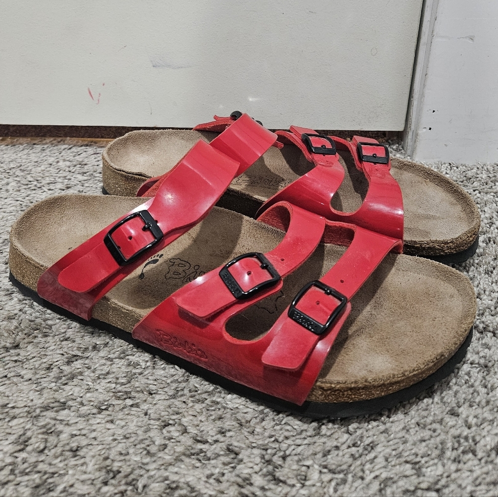 ❤️ Red Women's Birki's Sandals with Adjustable Straps